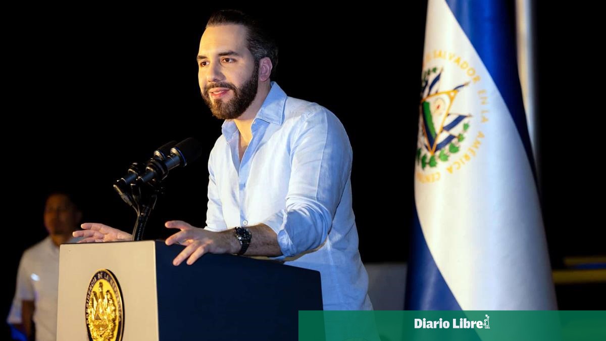 Presidente salvadoreño Bukele inscribe precandidatura para tercer mandato, según partido