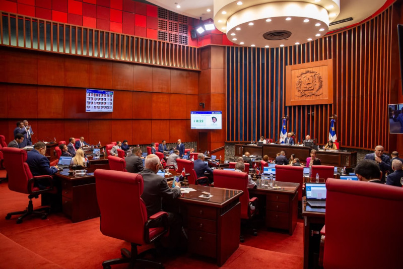 Senado aprueba préstamos que superan RD$27 mil millones