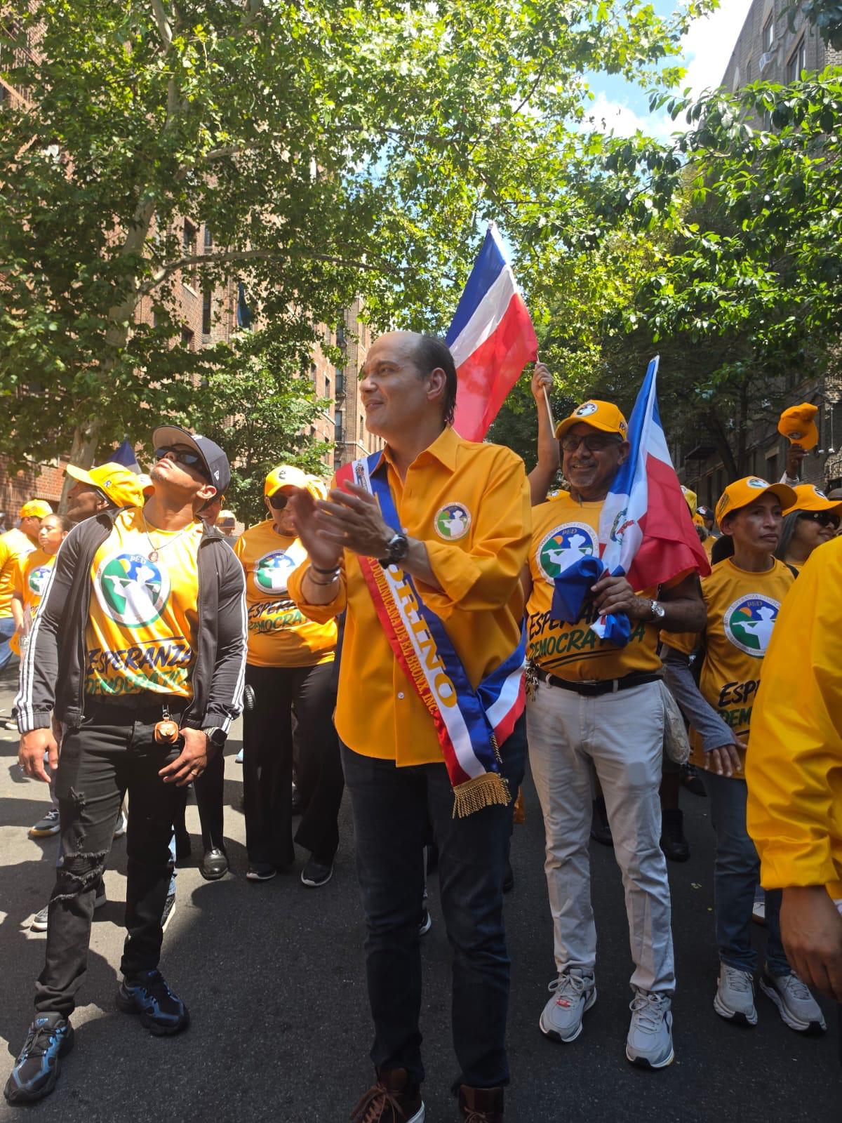 Ramfis desata entusiasmo en la Gran Parada Dominicana del Bronx 