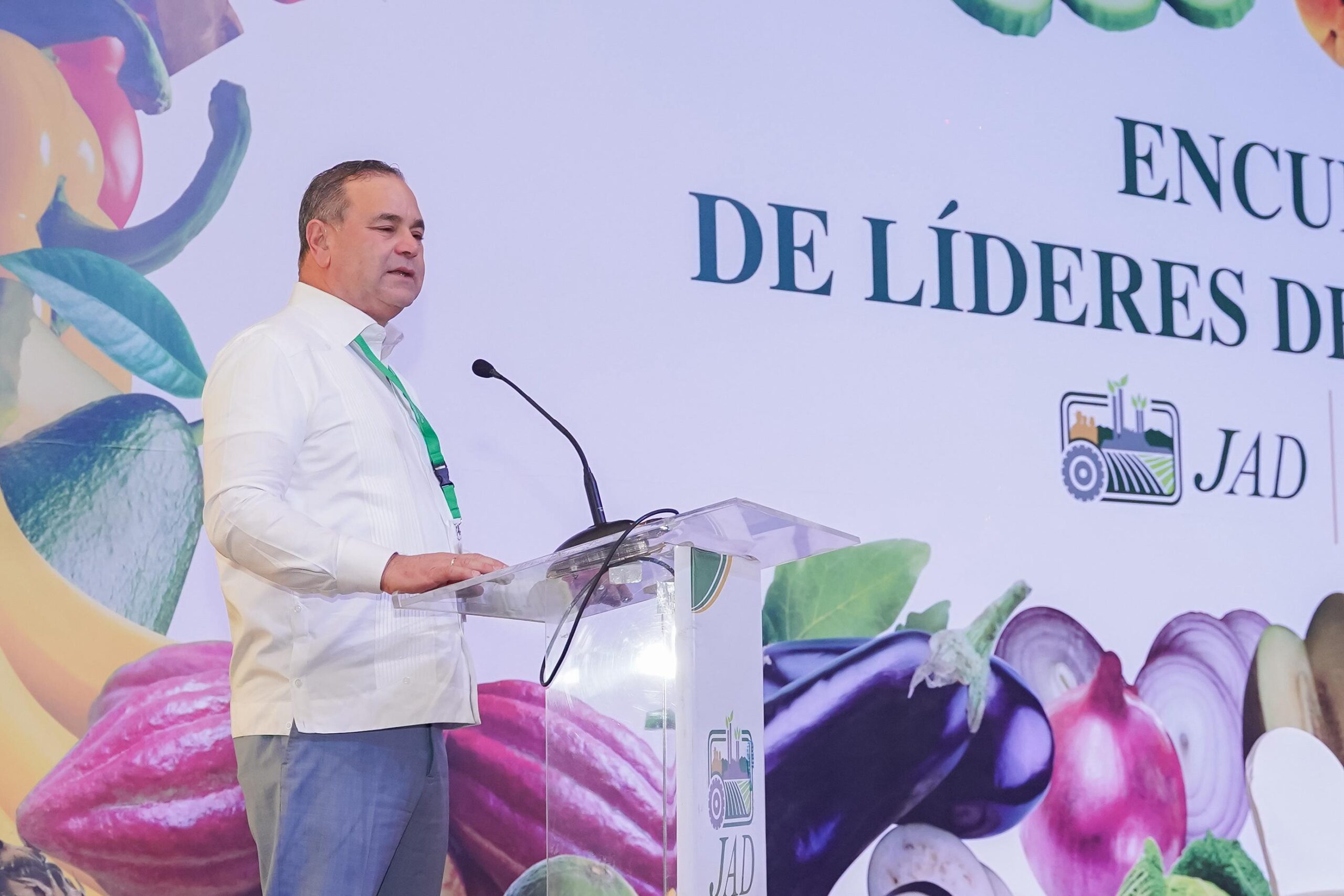 Ministro de Agricultura advierte relevo generacional es fundamental para garantizar futuro del agro dominicano