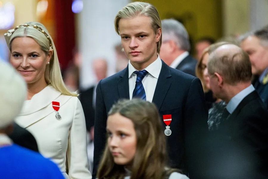 La justicia noruega prolonga la prisión domiciliaria al hijo de la princesa Mette-Marit