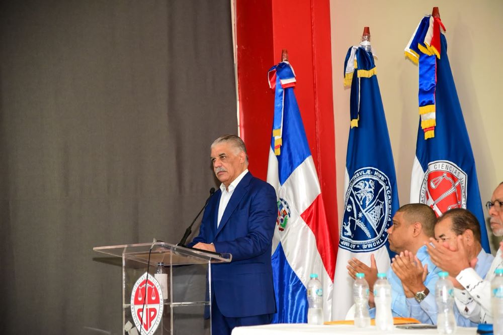 Miguel Vargas reclama mayor acción internacional ante crisis haitiana