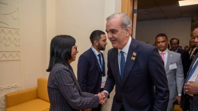 Abinader y Delcy Rodríguez conversan en Roma en medio del acercamiento entre RD y Venezuela